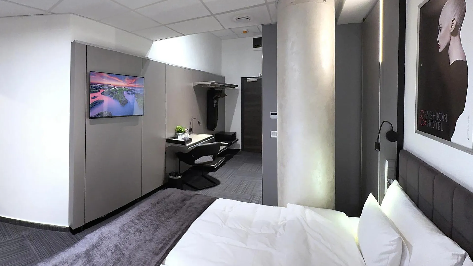 Fashion City Hotel Superior Budapest 3*,